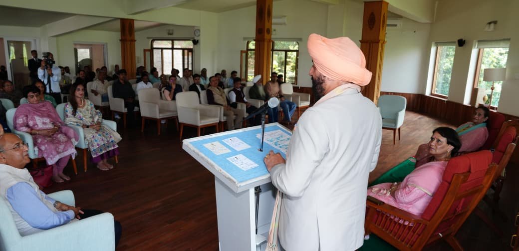 हिमालयन आश्रम सतखोल आध्यात्मिक चेतना एवं सामाजिक सशक्तीकरण का उत्कृष्ट केन्द्रः राज्यपाल